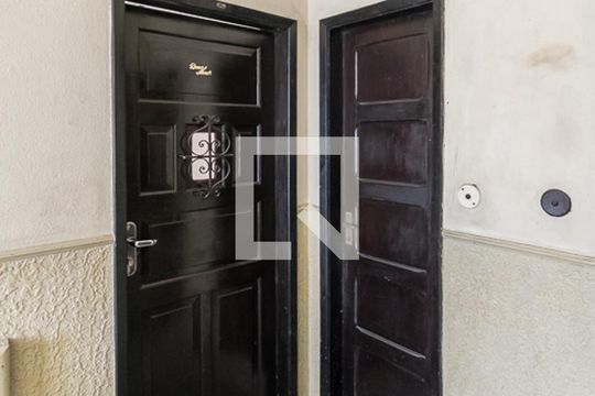 Área comum - Entradas do imóvel de apartamento para alugar com 2 quartos, 63m² em Olaria, Rio de Janeiro