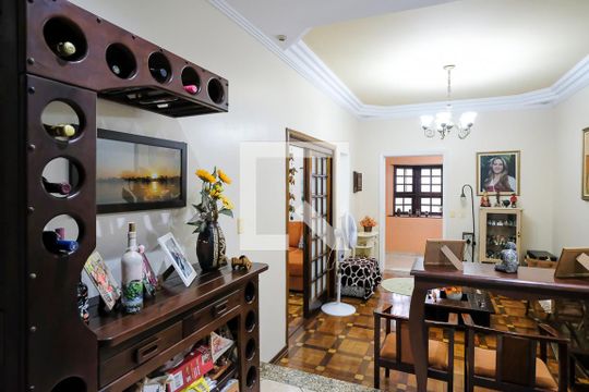 Sala de TV de casa à venda com 3 quartos, 304m² em Santa Maria, São Caetano do Sul