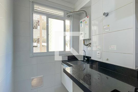 Área de Serviço de apartamento para alugar com 2 quartos, 43m² em Jardim Íris, São Paulo
