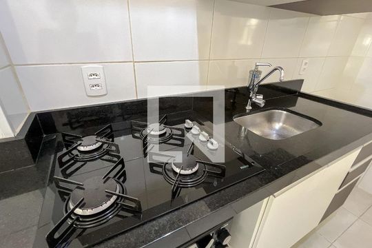 Cozinha de apartamento para alugar com 2 quartos, 43m² em Jardim Íris, São Paulo