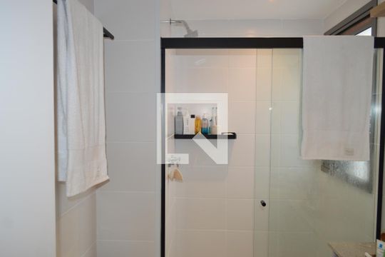 Suíte 2Banheiro da Suíte 1 de apartamento à venda com 2 quartos, 105m² em Vila Dom Pedro I, São Paulo