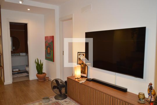 Sala de apartamento à venda com 2 quartos, 105m² em Vila Dom Pedro I, São Paulo