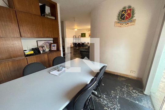 Sala de casa à venda com 4 quartos, 295m² em Butantã, São Paulo