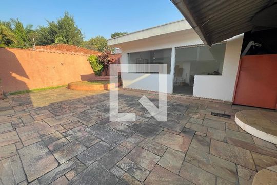Quintal de casa à venda com 4 quartos, 295m² em Butantã, São Paulo