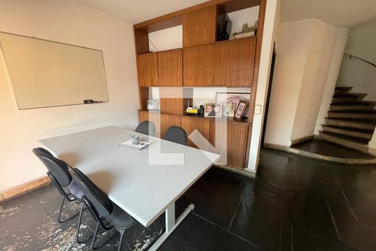Sala de casa à venda com 4 quartos, 295m² em Butantã, São Paulo