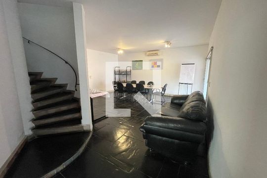 Sala de casa à venda com 4 quartos, 295m² em Butantã, São Paulo