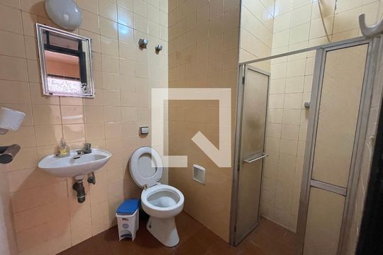 Banheiro 1 de casa à venda com 4 quartos, 295m² em Butantã, São Paulo