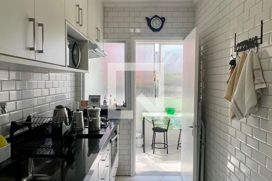 Cozinha de apartamento à venda com 2 quartos, 73m² em Cerqueira César, São Paulo