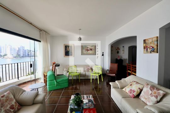 Apartamento para alugar com 4 quartos, 150m² em Jardim Asturias, Guarujá