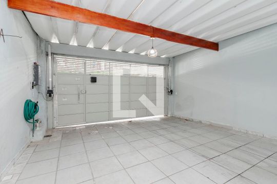 Garagem de casa à venda com 2 quartos, 100m² em Vila das Belezas, São Paulo