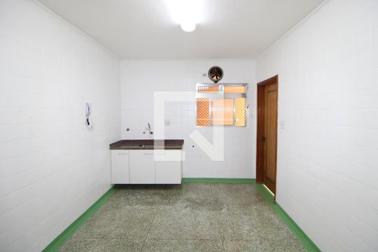 Cozinha de apartamento para alugar com 2 quartos, 80m² em Jardim São Paulo, São Paulo