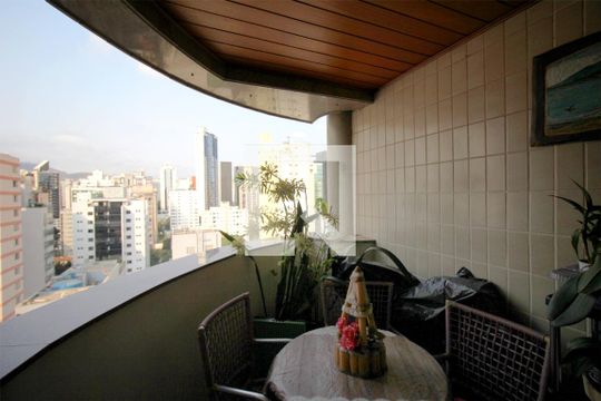 Varanda de apartamento à venda com 4 quartos, 123m² em Funcionários, Belo Horizonte