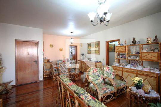 Sala de apartamento à venda com 4 quartos, 123m² em Funcionários, Belo Horizonte