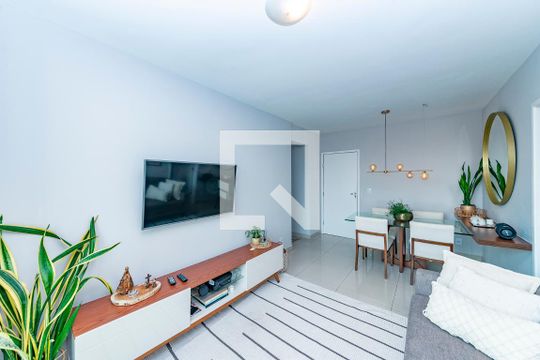 Sala de apartamento à venda com 2 quartos, 70m² em Buritis, Belo Horizonte