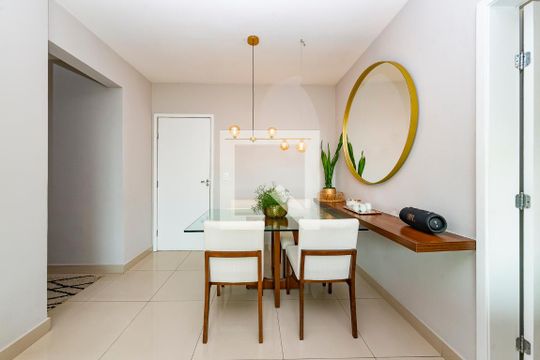 Sala de apartamento à venda com 2 quartos, 70m² em Buritis, Belo Horizonte