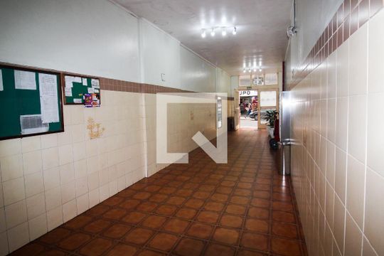Hall de entrada de apartamento à venda com 3 quartos, 92m² em Centro Histórico, Porto Alegre