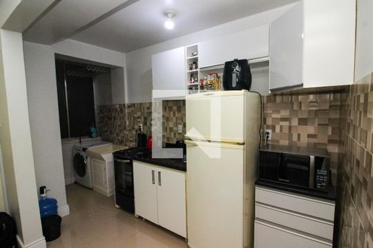 Cozinha de apartamento à venda com 3 quartos, 92m² em Centro Histórico, Porto Alegre