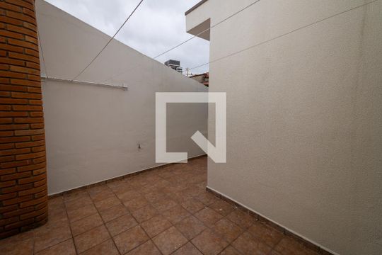 Quintal de casa à venda com 3 quartos, 180m² em Vila Independencia, São Paulo