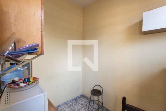Quarto de Serviço de apartamento à venda com 3 quartos, 75m² em Benfica, Rio de Janeiro