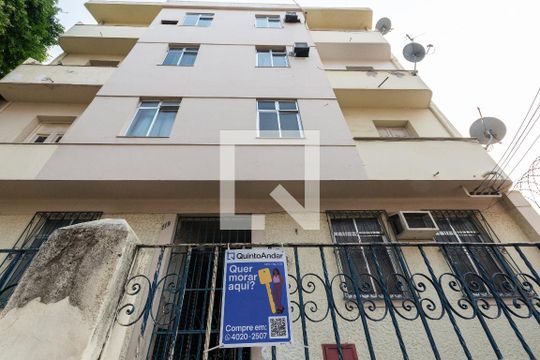 Fachada de apartamento à venda com 3 quartos, 75m² em Benfica, Rio de Janeiro