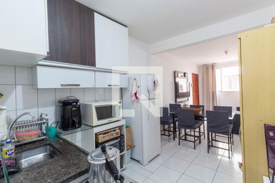 Cozinha de apartamento à venda com 2 quartos, 56m² em Vila Laís, São Paulo