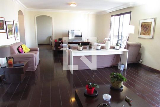 Apartamento para alugar com 5 quartos, 300m² em Vila Andrade, São Paulo