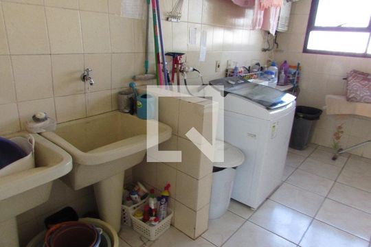 Área de Serviço de apartamento para alugar com 5 quartos, 300m² em Vila Andrade, São Paulo