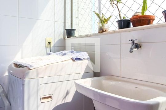 Área de Serviço de apartamento à venda com 3 quartos, 90m² em Sagrada Família, Belo Horizonte