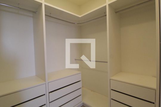 Quarto 1 - Suíte - Closet de apartamento para alugar com 3 quartos, 127m² em Granada, Uberlândia