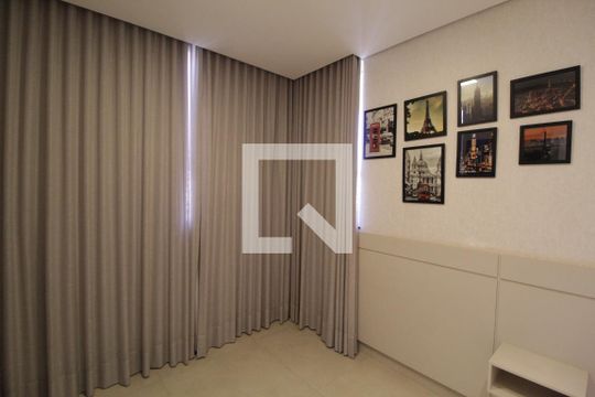 Quarto 3 de apartamento para alugar com 3 quartos, 127m² em Granada, Uberlândia