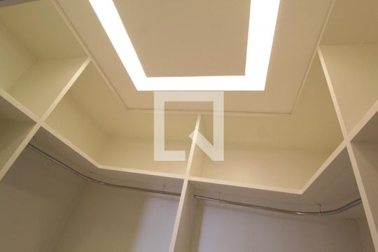 Quarto 1 - Suíte - Closet de apartamento para alugar com 3 quartos, 127m² em Granada, Uberlândia