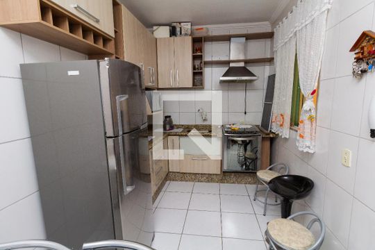 Cozinha de casa de condomínio à venda com 2 quartos, 78m² em Jardim Gonzaga, São Paulo