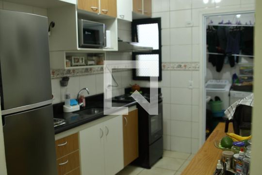 Cozinha de apartamento à venda com 3 quartos, 72m² em Jardim Olavo Bilac, São Bernardo do Campo