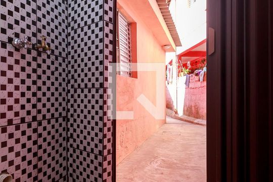 Área de Serviço de casa para alugar com 2 quartos, 80m² em Jardim Sao Luiz, São Paulo