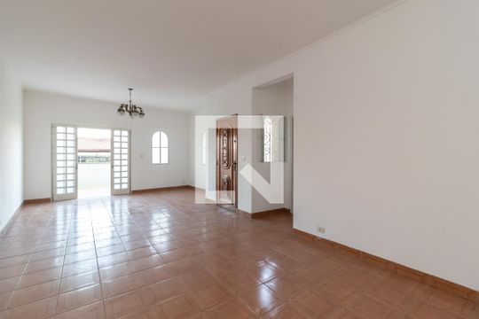Casa à venda com 2 quartos, 141m² em Imirim, São Paulo