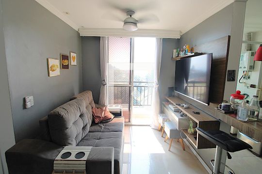 Sala de apartamento para alugar com 2 quartos, 48m² em Irajá, Rio de Janeiro