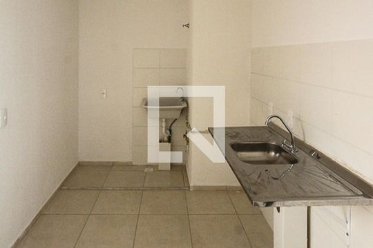 Cozinha de apartamento à venda com 2 quartos, 38m² em Jardim Santa Adelia, São Paulo