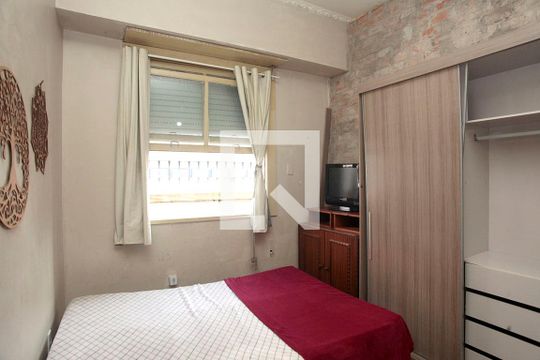 Quarto 1 de apartamento para alugar com 7 quartos, 160m² em Centro Histórico, Porto Alegre