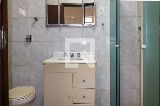 Banheiro Social de casa para alugar com 2 quartos, 101m² em Osvaldo Cruz, São Caetano do Sul
