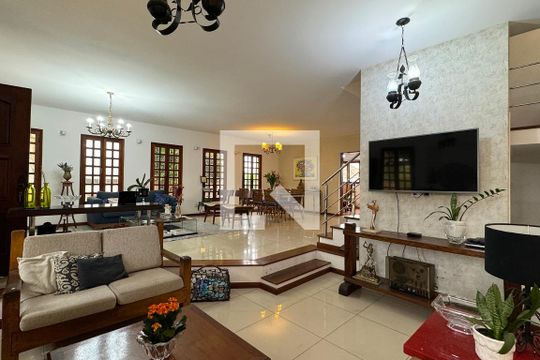Casa de Condomínio à venda com 4 quartos, 300m² em Alphaville, Santana de Parnaíba