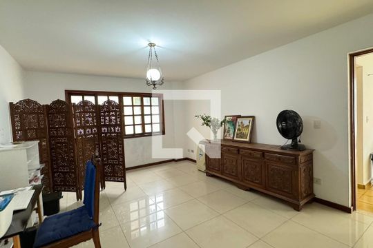 Escritório de casa de condomínio à venda com 4 quartos, 300m² em Alphaville, Santana de Parnaíba