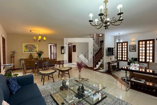 Sala de casa de condomínio à venda com 4 quartos, 300m² em Alphaville, Santana de Parnaíba