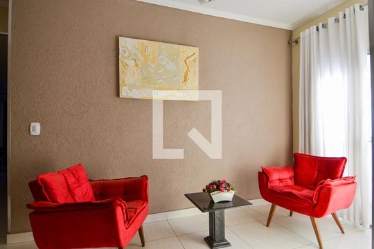 Hall Social de apartamento para alugar com 2 quartos, 56m² em Jardim Vila Galvao, Guarulhos