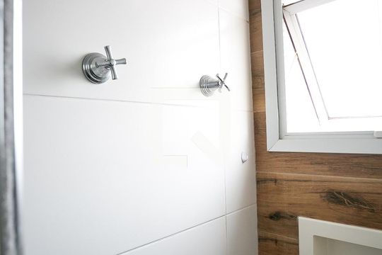 Kitnet banheiro de kitnet/studio à venda com 1 quarto, 36m² em Real Parque, São Paulo