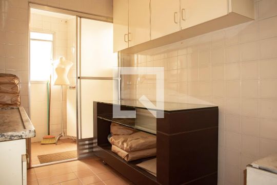 Cozinha de apartamento à venda com 2 quartos, 54m² em Bosque da Saúde, São Paulo