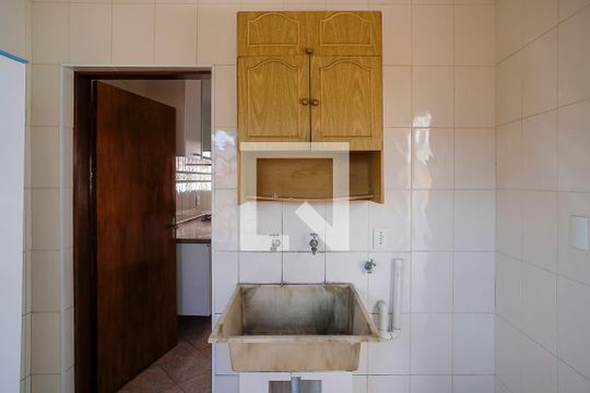 Área de serviço de casa à venda com 3 quartos, 343m² em Jardim Orlandina, São Bernardo do Campo