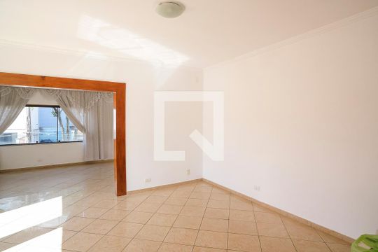 Sala de casa à venda com 3 quartos, 343m² em Jardim Orlandina, São Bernardo do Campo