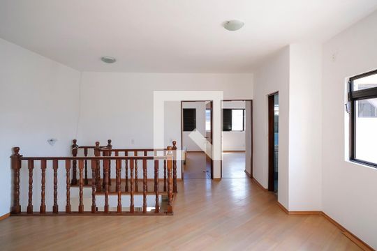 Acesso aos quartos de casa à venda com 3 quartos, 343m² em Jardim Orlandina, São Bernardo do Campo