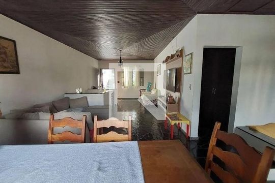 Casa à venda com 4 quartos, 286m² em Jardim Londrina, São Paulo