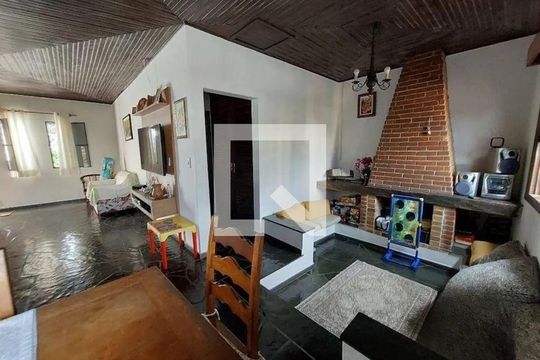 Casa à venda com 4 quartos, 286m² em Jardim Londrina, São Paulo
